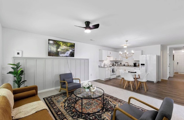 Serene 4BR Ranch near ELON UNI - Sleeps 8!