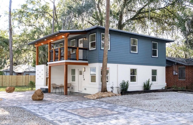 Serene Place - Walk to UF - Free Parking