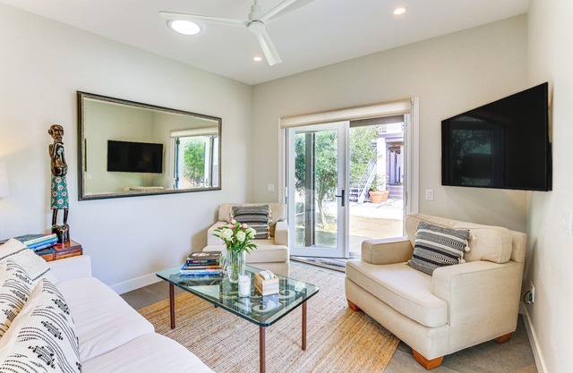 Serene San Diego Retreat w/Deck - Walk to Bay!