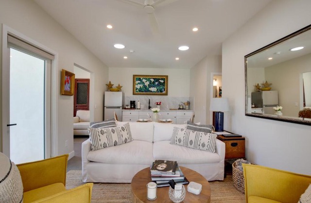 Serene San Diego Retreat with Deck - Walk to Bay!