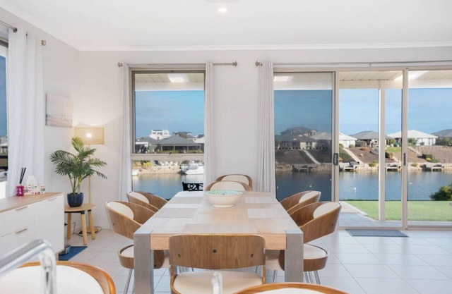 Serenity 24 Waterfront Living on Hindmarsh Island