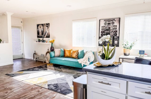 "Serenity" 3Bed~3Bath By BMO~Crypto~So-Fi~DTLA~USC