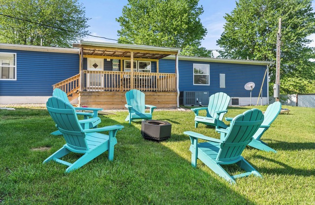 Serenity Haven: Tranquil Retreat Near Patoka Lake - Pet Friendly