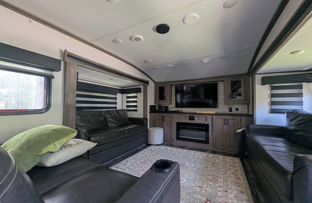 Serenity in the Woods – A Quiet, Cozy Retreat Just Outside Greenville, SC