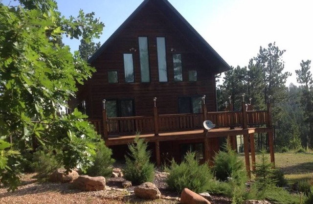 Serenity Pines in Boulder Canyon