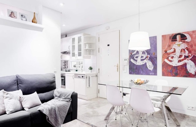 Serrano apartment