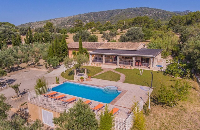 Ses Comes de Binimar Finca for 8 in Selva with pool