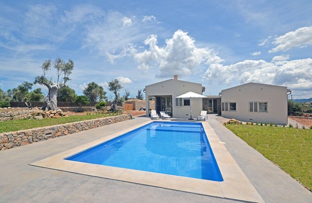 Ses Veyetes - Modern country house near the town of Artá, Mallorca