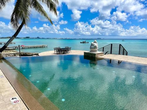 Seven Mile View Condo #3B