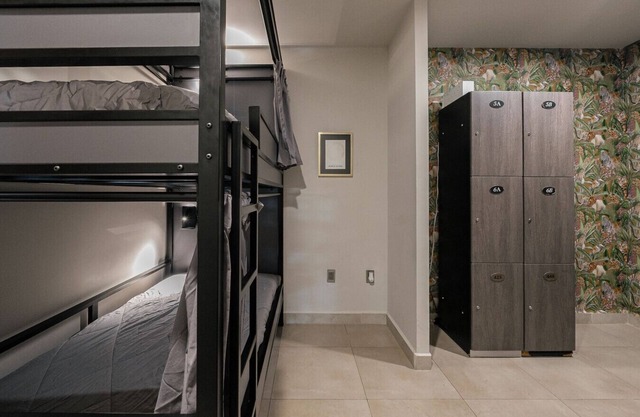 Shared Room Men/Low bed