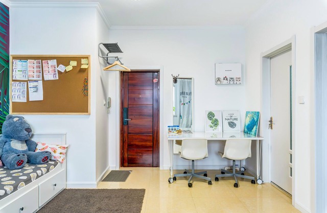Shark Apartment