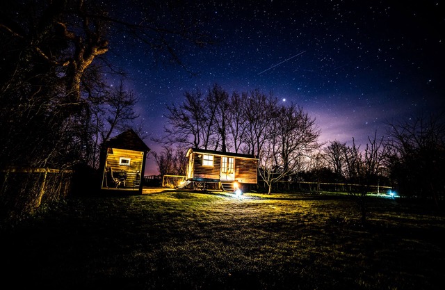 Shepherd’s Hut, stylish, romantic, great location. Pembrokeshire National Park.