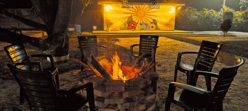 Shobhayan inn, airport railway station pickup free