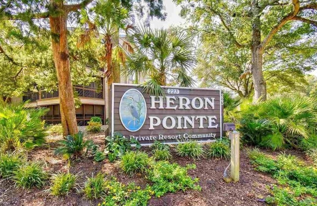 SHORE DRIVE ARCADIAN SHORES Heron Pointe Quiet Resort Stroll to Beach