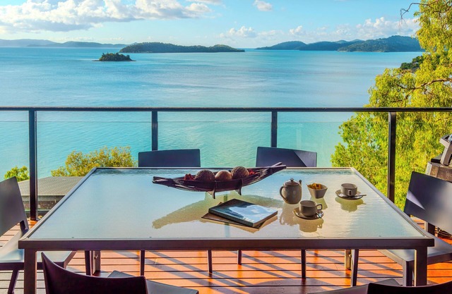 Shorelines 14, Seaview Apartment on Hamilton Island