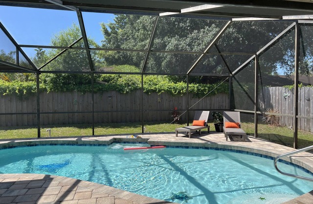 Siesta Key Beach Family Oasis - 3BR House with Heated Pool in Sarasota!n