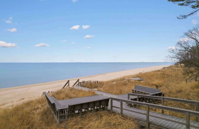 Silver Lake Dunes Retreat