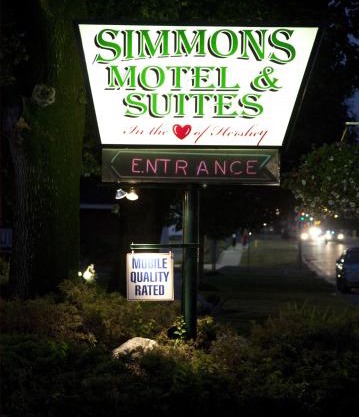 Simmons Motel and Suites
