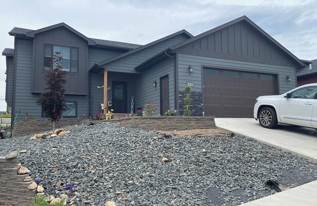 Single Family Home - pet friendly Great access to all the Black Hills Beauty.