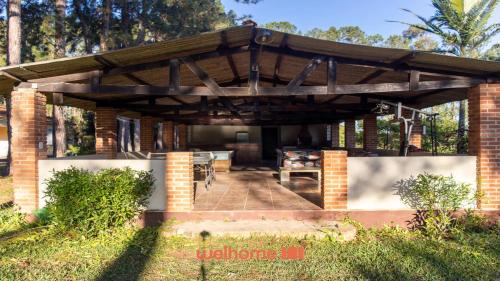 Sitio em Sarapui com Piscina e Lazer Completo