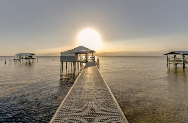 Sittin on the dock of the Bay... 10 minutes from Dauphin Island.