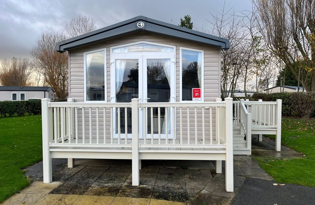 Skegness -Butlins Site -3 Bed Caravan -PetFriendly