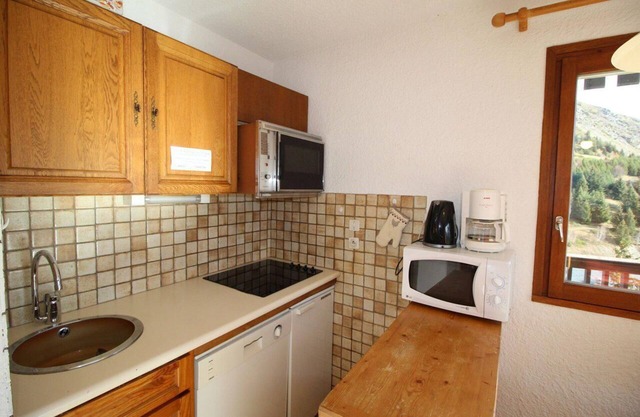Ski-in/ski-out & foot of the slopes, Ground floor, view panoramic, balcony, ski locker, 40m²