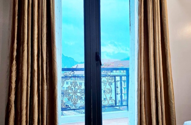 SKY HOTEL