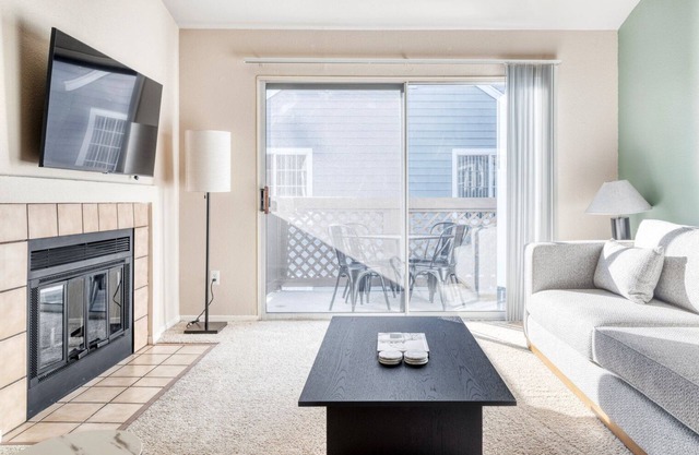 Sleek Foster City 2BR w/Gym, Pool & W/D, nr San Pedro Sq, by Blueground