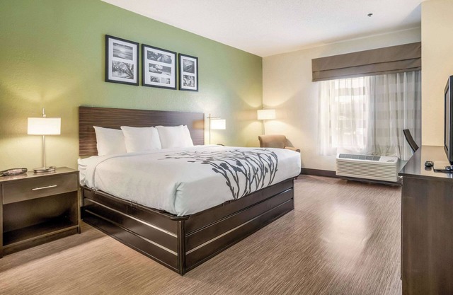 Sleep Inn & Suites Jacksonville near Camp Lejeune