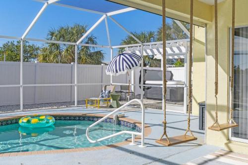 Sleeps 16 Heated Pool Hot Tub Fire Pit Putt Putt