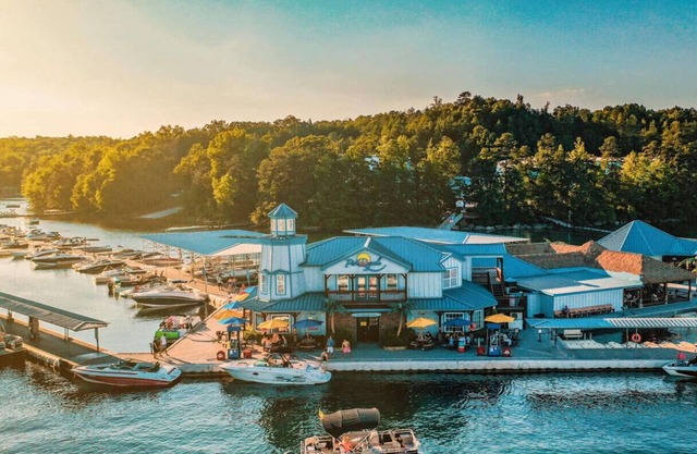 Sleeps 8, Mall Of Georgia Area /Close to Lake Lanier