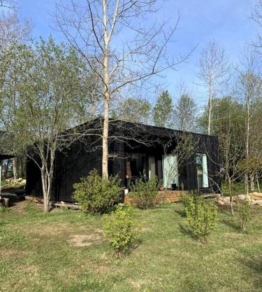 Small cozy 3-room house with terrace & large garden