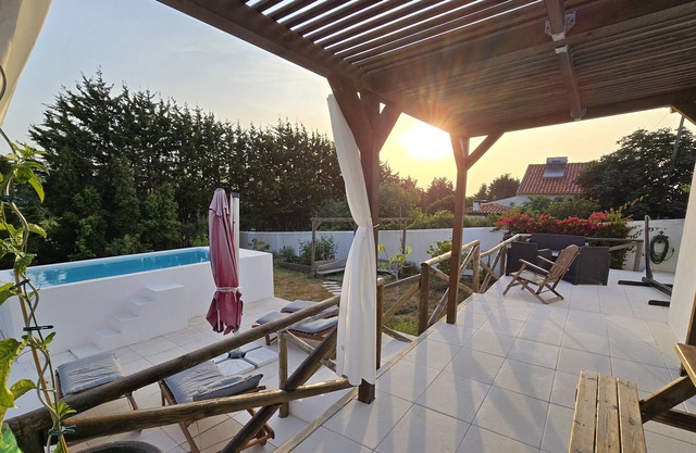 Small renovated farmhouse near the beach