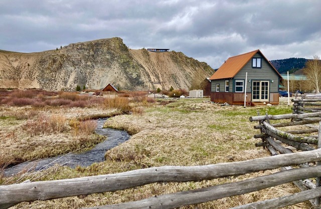Small Rustic Cabin w/VIEWS! of the Sawtooth Mtns