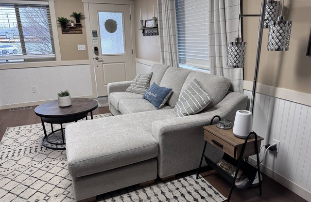 Smart Comfort 2b/2b near College of Idaho and YMCA