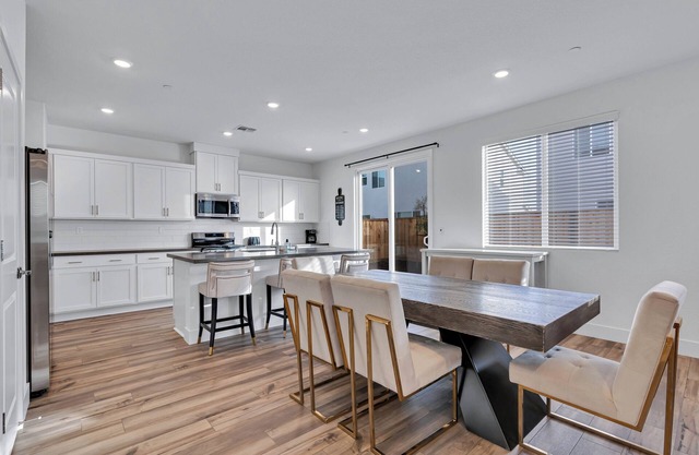 Smart Home w/EV Charger - King Bed!