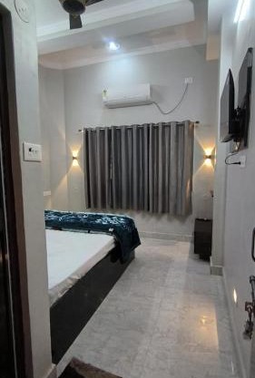 SMB Paying Guest House