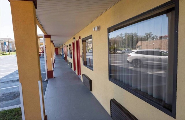 SMOKING DOUBLE SUITE #1