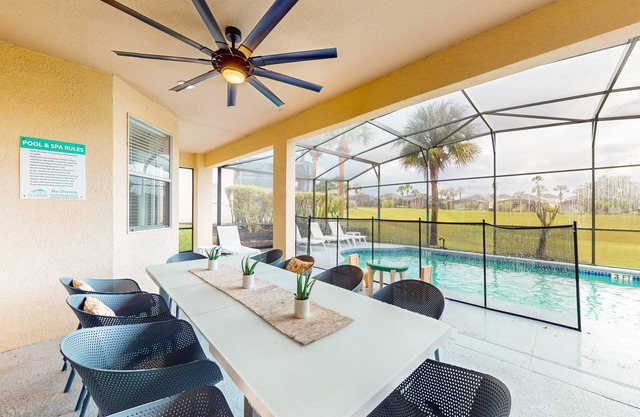 Snowbird-friendly home near Disney with private heated pool, spa, pool table, AC