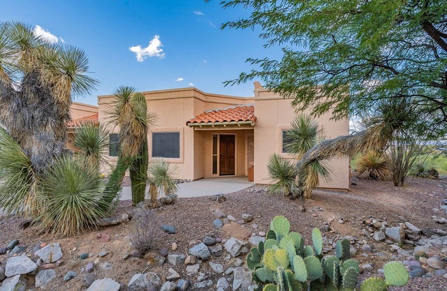 Snowbird Rental- Carport & GVR in Green Valley