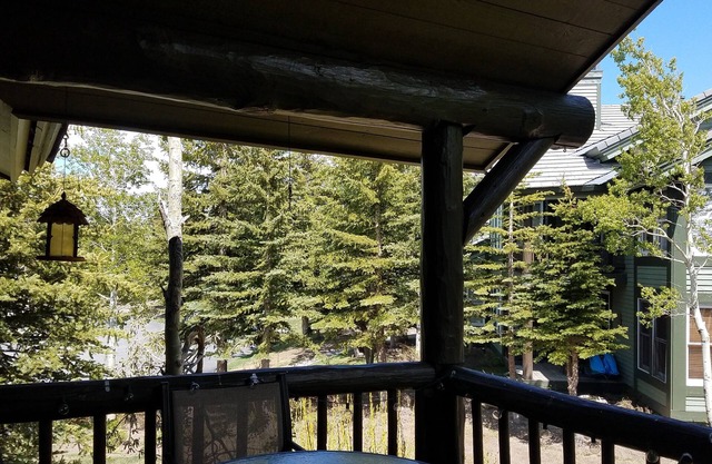 Snowcreek Resort Vacation Rental #904