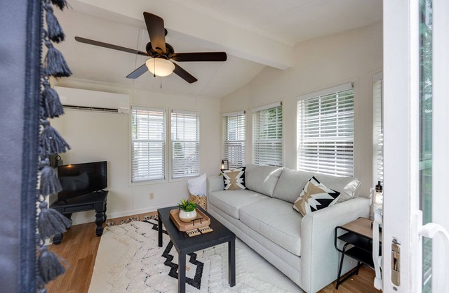 Snuggle Up in our Teddy Cottage! *New Listing*