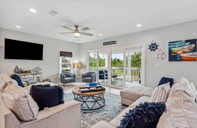 So Close to All the Amenities! Free Rounds of Golf! Dog Friendly-Ping Pong Table-2 Pools-Beach Club!