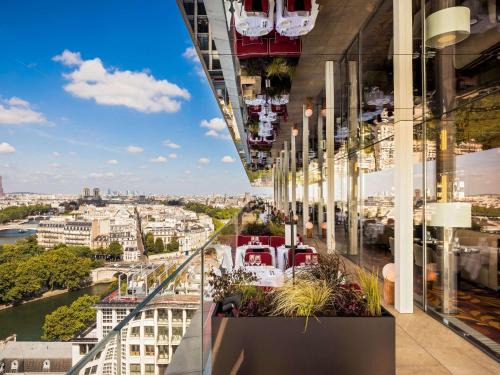 SO/Paris Hotel