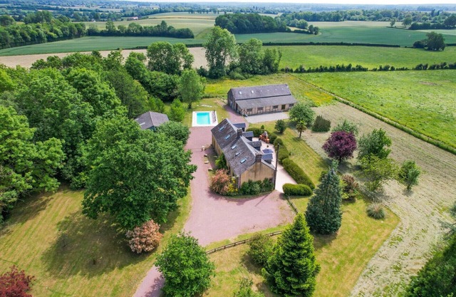 So Villa Poteaux (61) - Heated pool - Foot - 2h Paris - 30p.