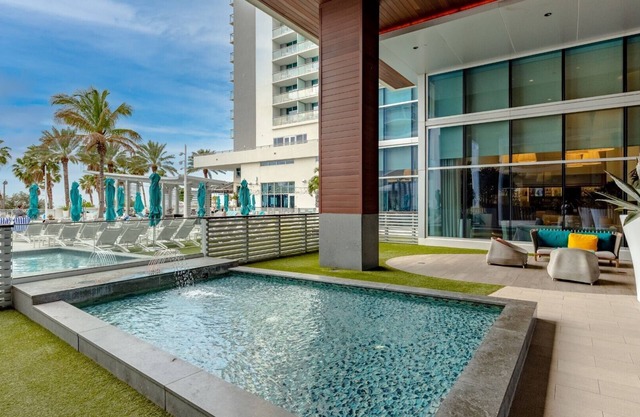 Soak Up the Sunshine at Wyndham Clearwater Beach-1 Bedroom Deluxe