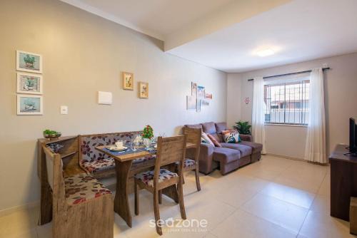 Sobrado 2Q c/churrasq. 600m orla MCA0609