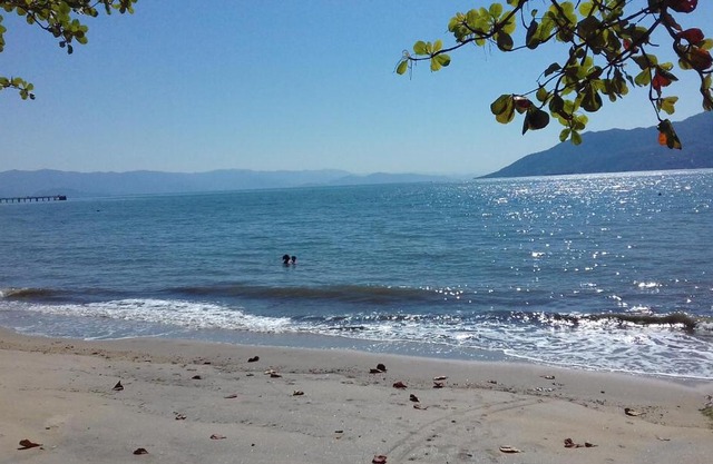 Sobrado para 10 pessoas na Praia- Familiar
