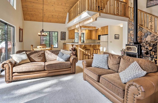 Soda Springs Cabin w/ Deck: Mins to 3 Ski Resorts!